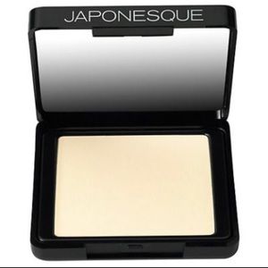 Japonesque- Velvet Touch Finishing Powder